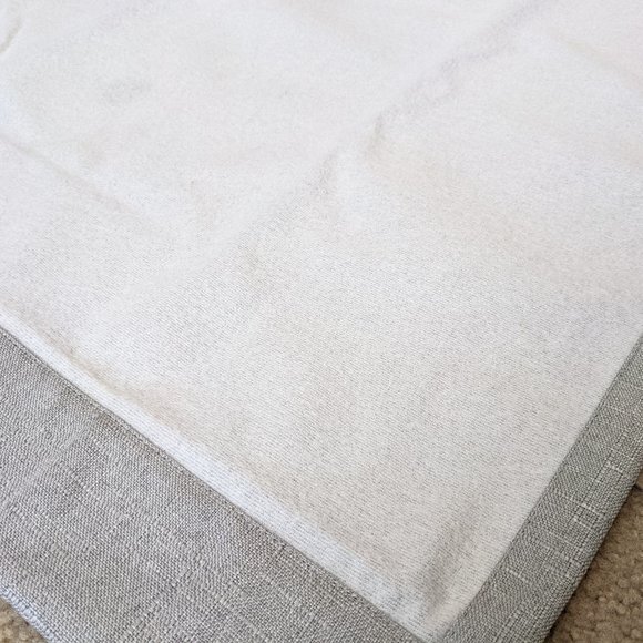 Fleece lined 100% Blackout Grommet Curtain Panel (set of 2) - Picture 7 of 9